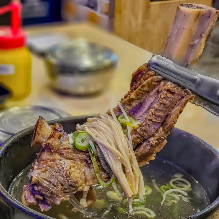  경주 맛집 우마왕 경주본점, 골프채 갈비탕과 한우물회