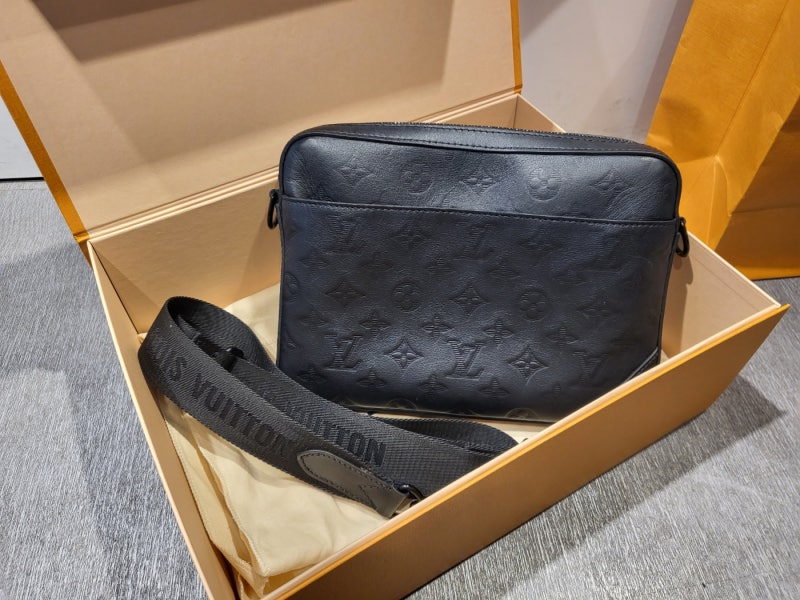 루이비통 듀오 메신저백 (M69827) 데일리로 너무 좋은!