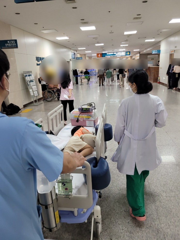  36개월 아이 우연히 발견한 종격동 종양 치료 스토리 서울 아산병원 소아응급실 유아 CT촬영 수면 마취