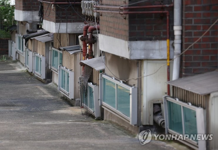  반지하를 포함한 지하주택 신축이 원칙적으로 금지키로