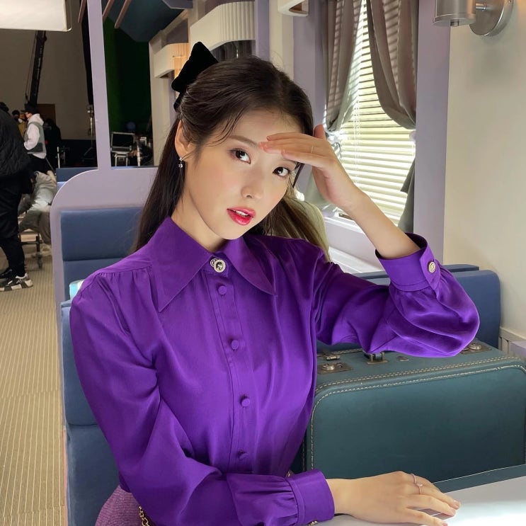 "연애는 건너뛰고 결혼" '아이유' 이종석, 공개 연애 후 인터뷰에서 남긴 충격적인 말 "연애는 건너뛰고 결혼" '아이유' 이종석, 공개 연애 후 인터뷰에서 남긴 충격적인 말