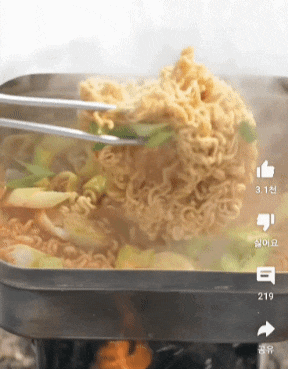 진한 국물맛의 진미채 오징어 라면~!! - [캠핑의 영원한 동반자]