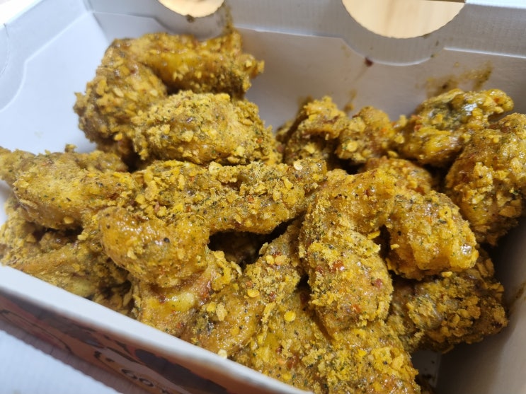  끝맛이 매콤한 60계 호랑이치킨 순살 리뷰!!