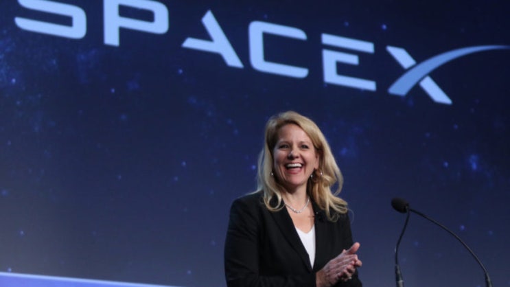  SpaceX의 사장 그윈 샷웰, 일론 머스크를 '수습'하는 사람