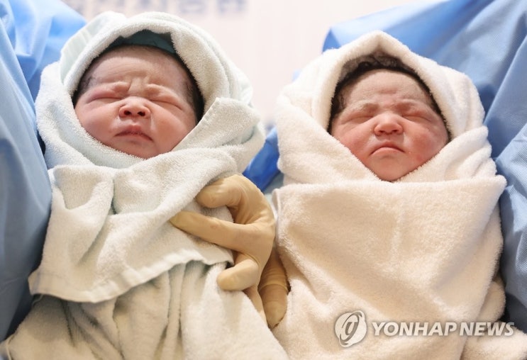  작년 합계출산율 '역대 최저' 0.78명…OECD 평균의 절반 못 미쳐 [연합뉴스]