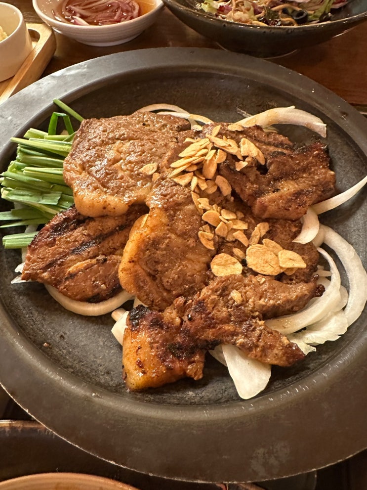  [광화문석갈비] 코엑스 맛집,돼지 돌판구이 3인 세트,육회,차돌된장찌개,또띠아쌈