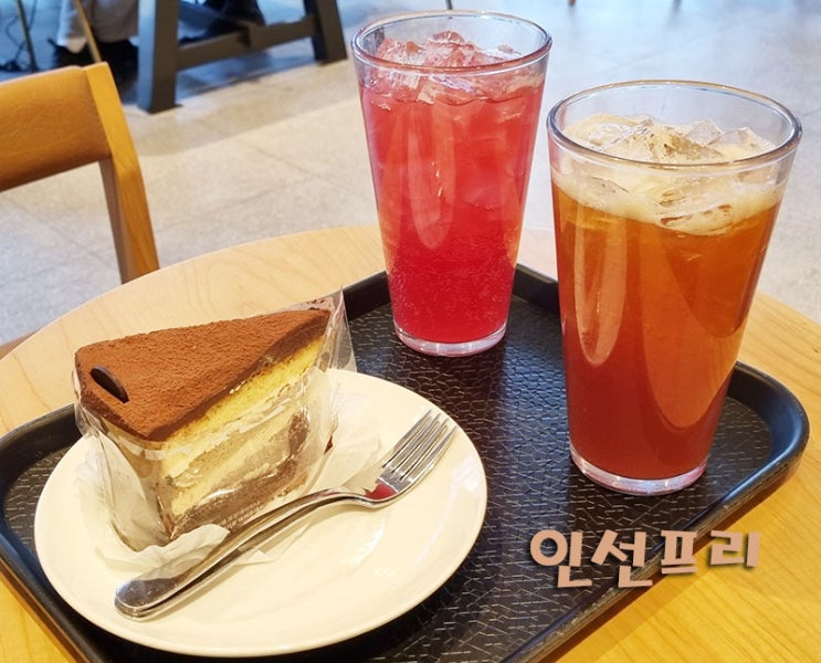 카페에서 수다~ㅎ 스타벅스 유자 패션 피지오 벤티, 자몽 허니 블랙티 벤티, 가나 초코 케이크!