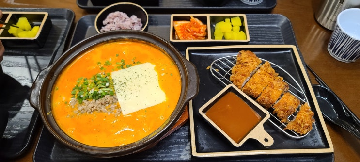 성남 / 신흥동 / 돈까스 / 히노아지 성남 / 신흥동 / 돈까스 / 히노아지