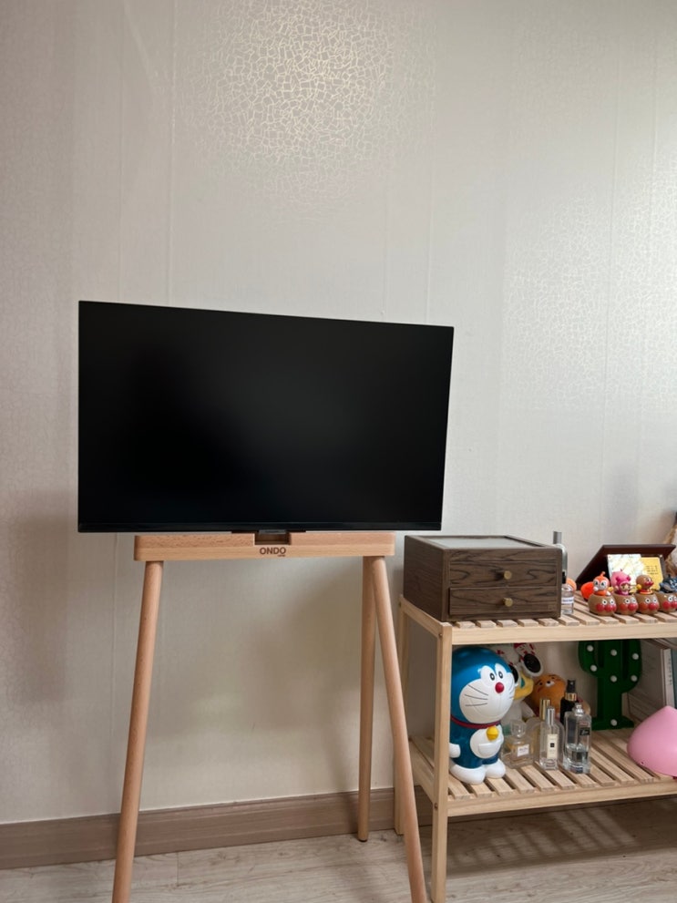  삼성모니터 M5+원목거치대로 삼탠바이미 만들기