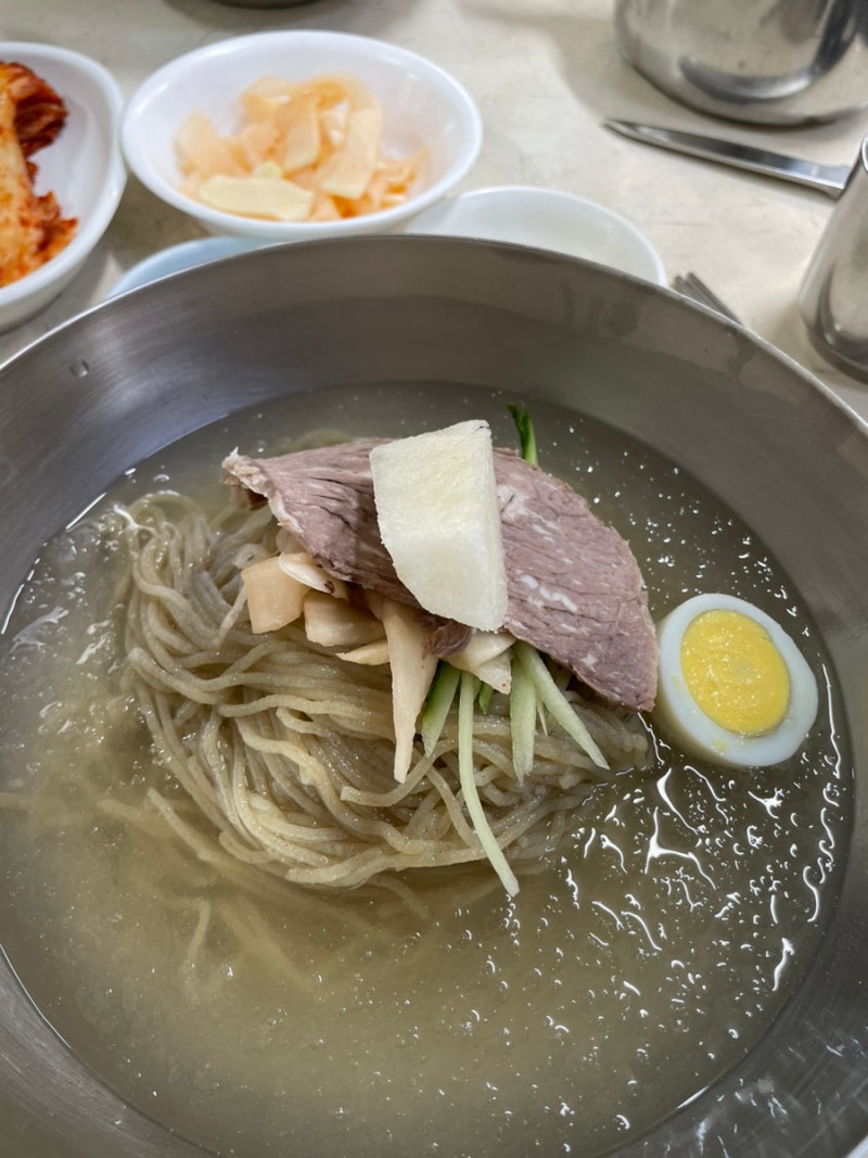 을밀대 | 평양냉면의 이상, 시원깨끗한 국물은 백점 수수한 매력의 면발은 만점 (을밀대 본점, 마포 맛집) : 네이버 블로그