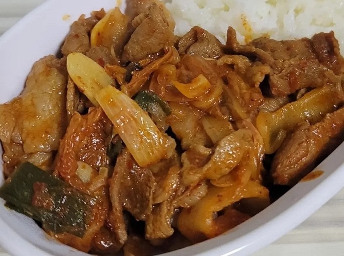 오뚜기 제육볶음 밀키트로 오늘은 나도 요리사!