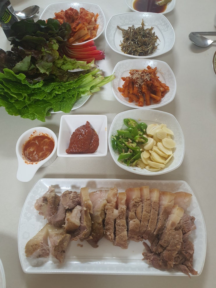  대구 매운탕 무수분 보쌈 그리고 치킨 먹태 황태채 구이 쯔란 마요 조합