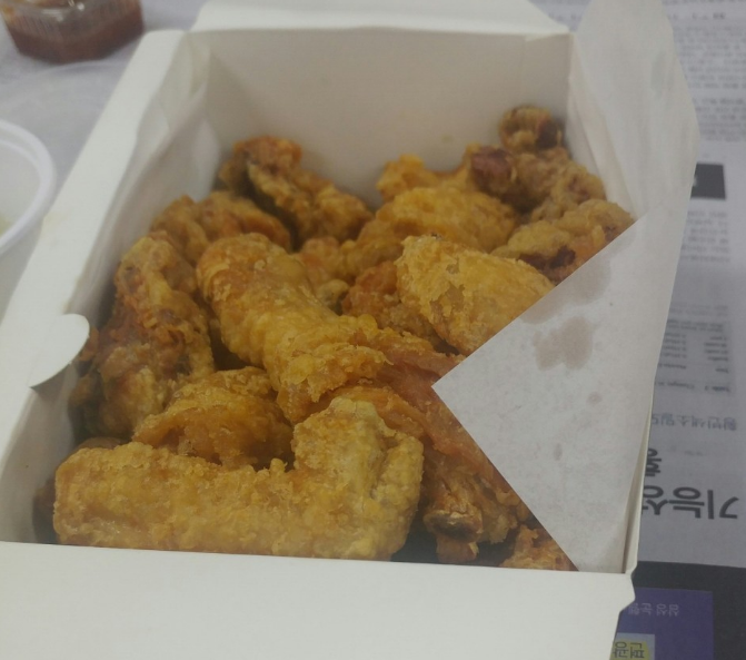 꼬시닭 율곡점 사진 1