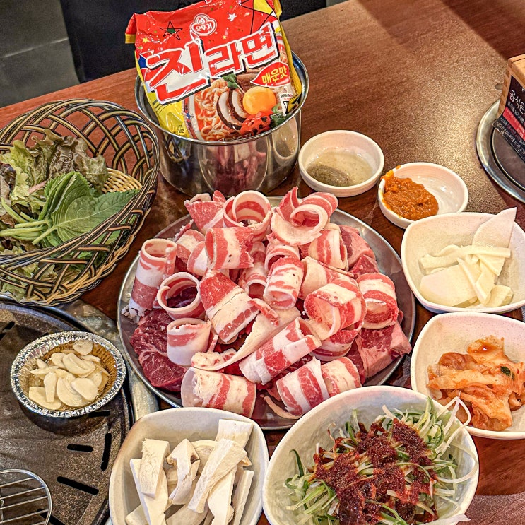  광주 치평동 무한리필 :: 소도둑 광주상무점