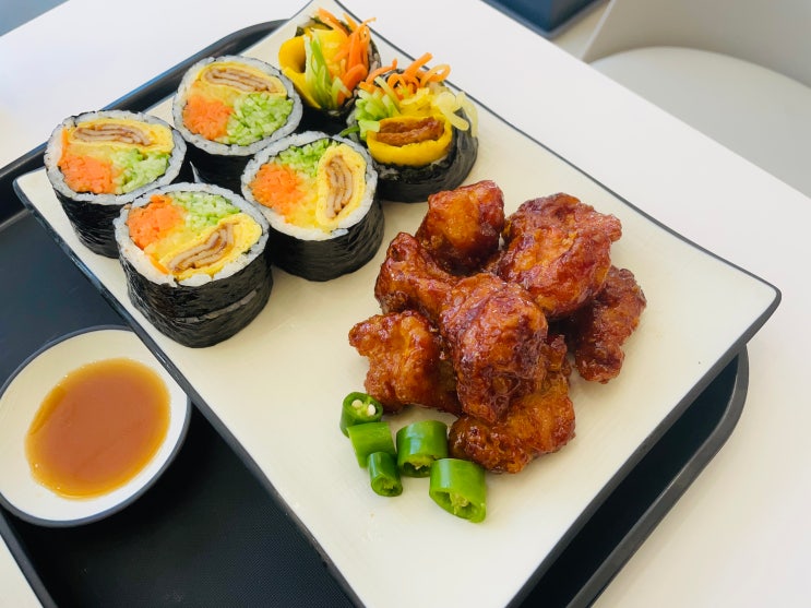  고추냉이 김밥과 닭강정 맛집, 오토김밥 왕십리뉴타운점