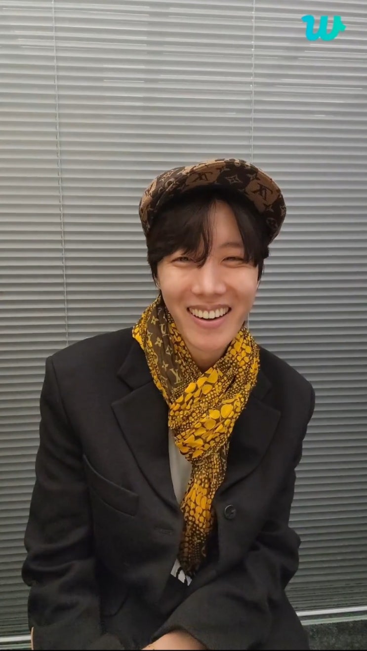 잠깐 왔어요-<b>제이홉</b> 위버스 라이브
