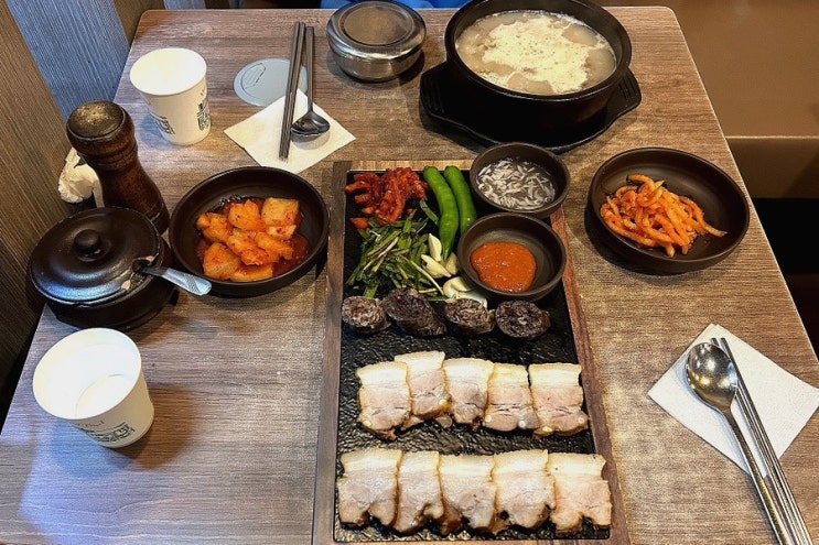  [문정 맛집] 담소소사골순대육개장 문정점 - 직장인 점심 혼밥 국밥 추천
