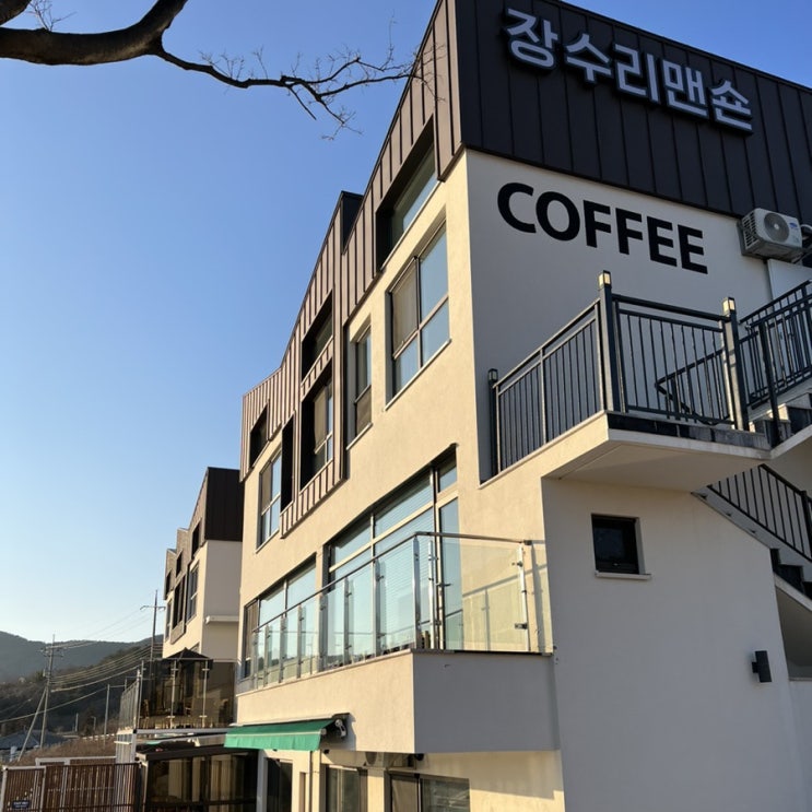  [국내숙소] 여수 전 객실 오션뷰, 애견 동반 가능 조용한 감성 숙소 '장수리맨숀'