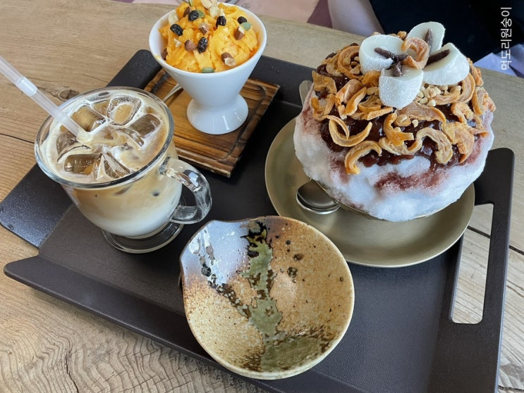  [청도 꽃자리]한옥카페/팥빙수맛집/감말랭이팥빙수/홍시샤베트