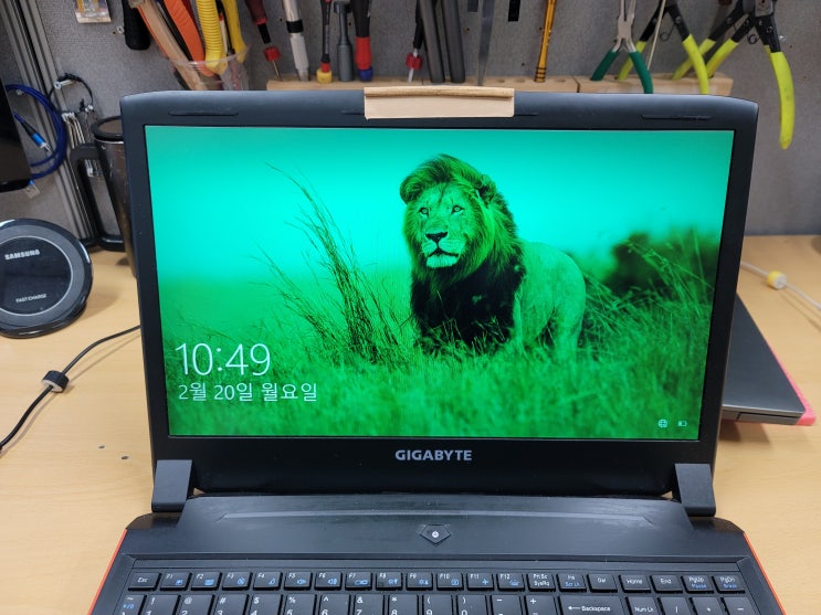  기가바이트 GIGABYTE P55 LP156WF4-SPH3 LP156WF6 액정화면불량으로 교체