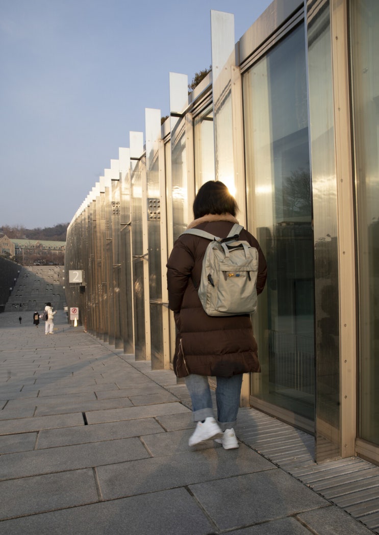 ‘어린 여성’이라서 더 가혹한 산업재해 ‘어린 여성’이라서 더 가혹한 산업재해