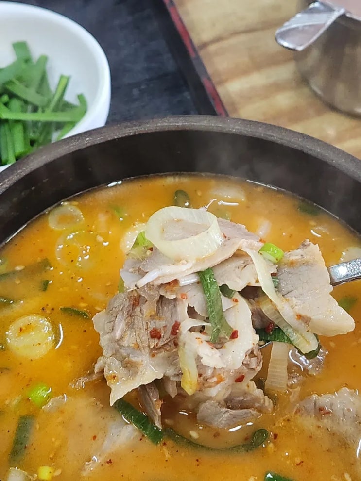 24시 밀양 돼지국밥 : 진한국물이 예술인 울산 국밥 맛집, 해장으로도 안성맞춤