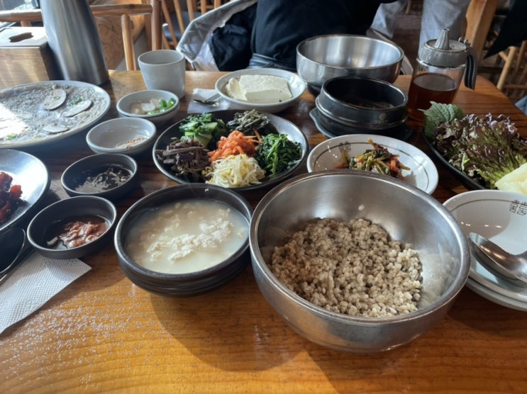  가평 봄철 건강한 밥상 송원 잣두부 보리밥 정식