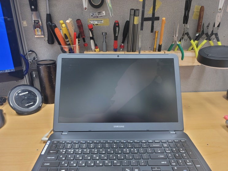  삼성노트북 NT551EBE LM156LF3L03 노트북액정 panda LP156WFC-SPD3 베질리스 브라켓없는타입