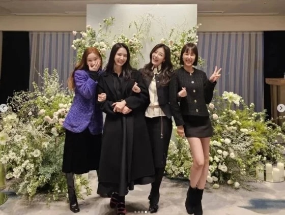  쥬얼리 조민아 서인영 결혼식 불참 인스타 박정아 이지현 왕따설