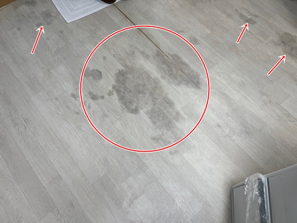  안양동 빌라 난방 배관 누수 - 아랫층 물 샘 뿐만 아니라 윗 집 거실 바닥에도 물기가..!