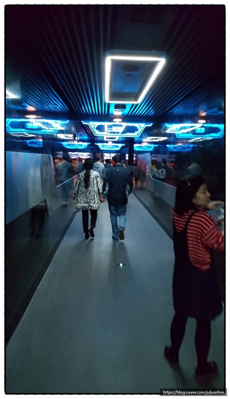 트론 라이트사이클 파워런 상하이 디즈니랜드 쉐보레 : 네이버 블로그