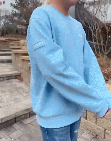  디스커버리 바시티 맨투맨, 남자 맨투맨 오버핏 맨투맨을 찾는다면 봄코디로 추천