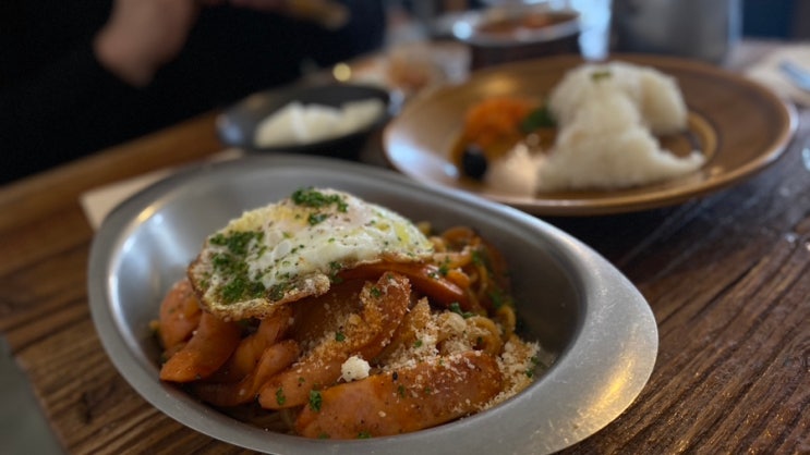  수원 행궁동 맛집 라프란스에서 메뉴 다 뿌신 후기