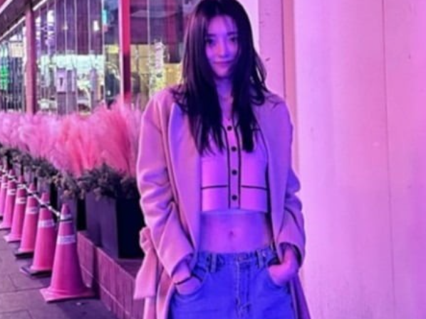 서하얀, 길거리서 복근 노출…임창정도 반한 비주얼 서하얀, 길거리서 복근 노출…임창정도 반한 비주얼