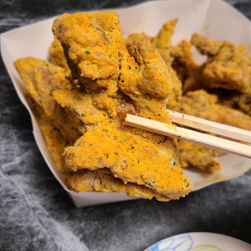 BHC치킨 메뉴 추천 뿌링클 종류 가격 칼로리 뿌링뿌링 소스 등 야식 후기 : 네이버 블로그