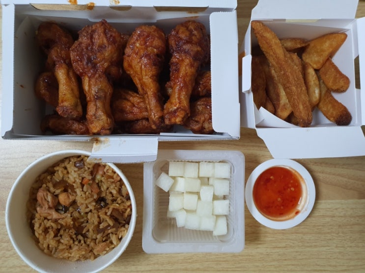  [매콤치킨을 먹어보자] bhc 핫후라이드 치킨, 웨지감자와 교촌치킨 레드콤보, 교촌볶음밥, 웨지감자