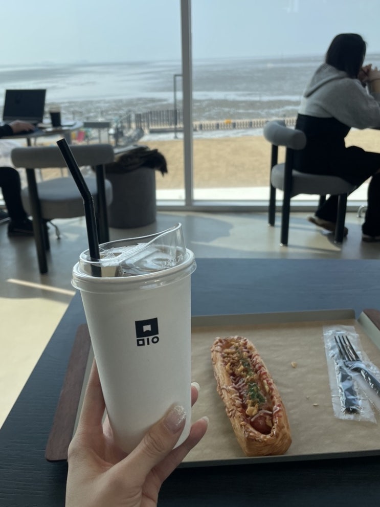  영종도 대형 카페 , 영종도 오션뷰 카페 : 미음 , 주차가능 , 마시안해변 루프탑 카페 , 베이커리 카페