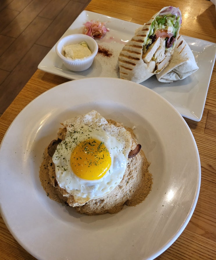  [괌 여행 맛집] 로코모코 맛집 브런치카페 '피카스카페' 강추!! (주차, 메뉴, 서비스차지)