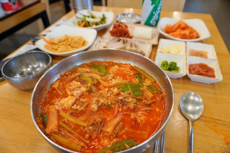  포항 양덕동 맛집, 옛날 전통육개장 전문점 육대장! 보쌈도 추천!