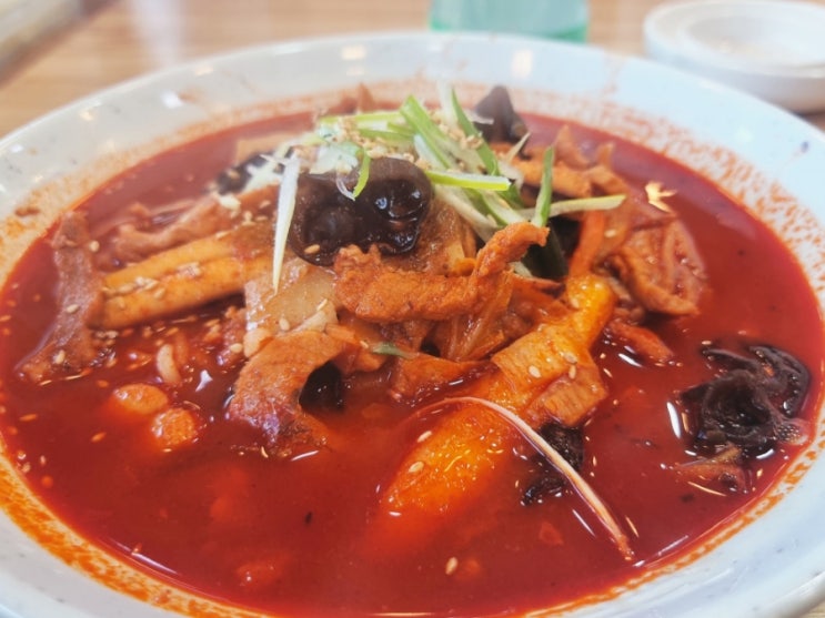 찐 매운국물이 맛났던 화성 남양 진짬뽕