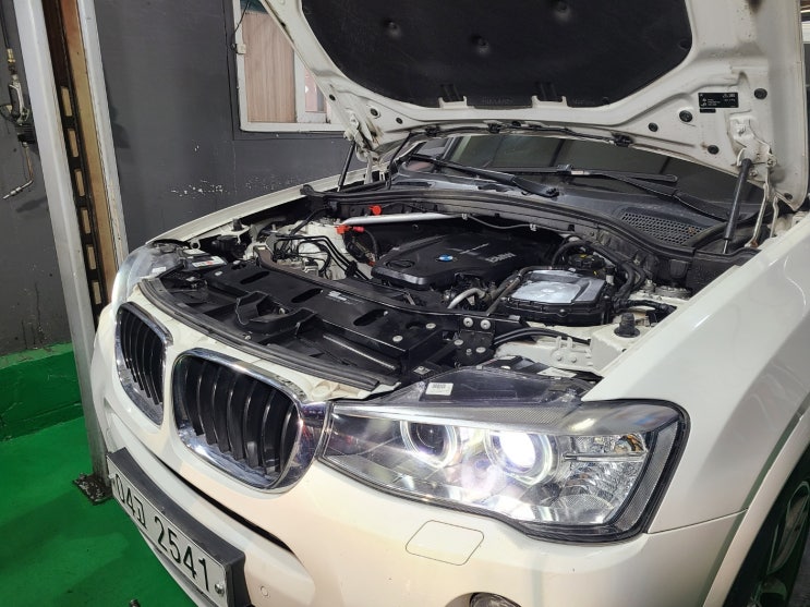  익산카센터 BMW x3.  엔진오일교환 작업