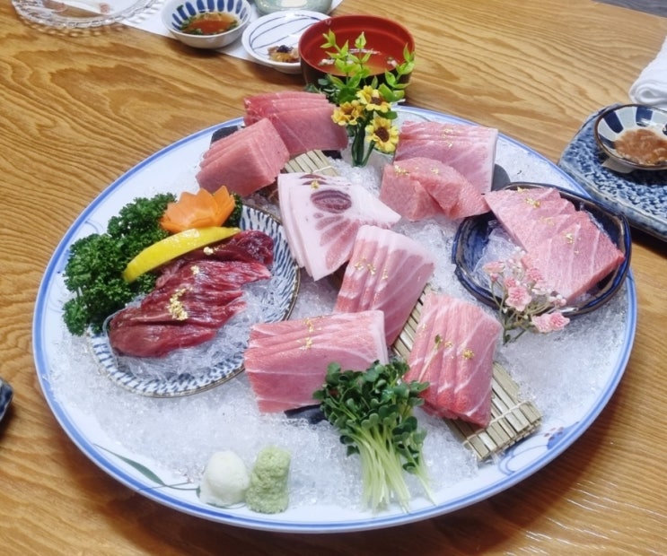  울산 삼산동 참치 코스요리 본참치 먹방 후기
