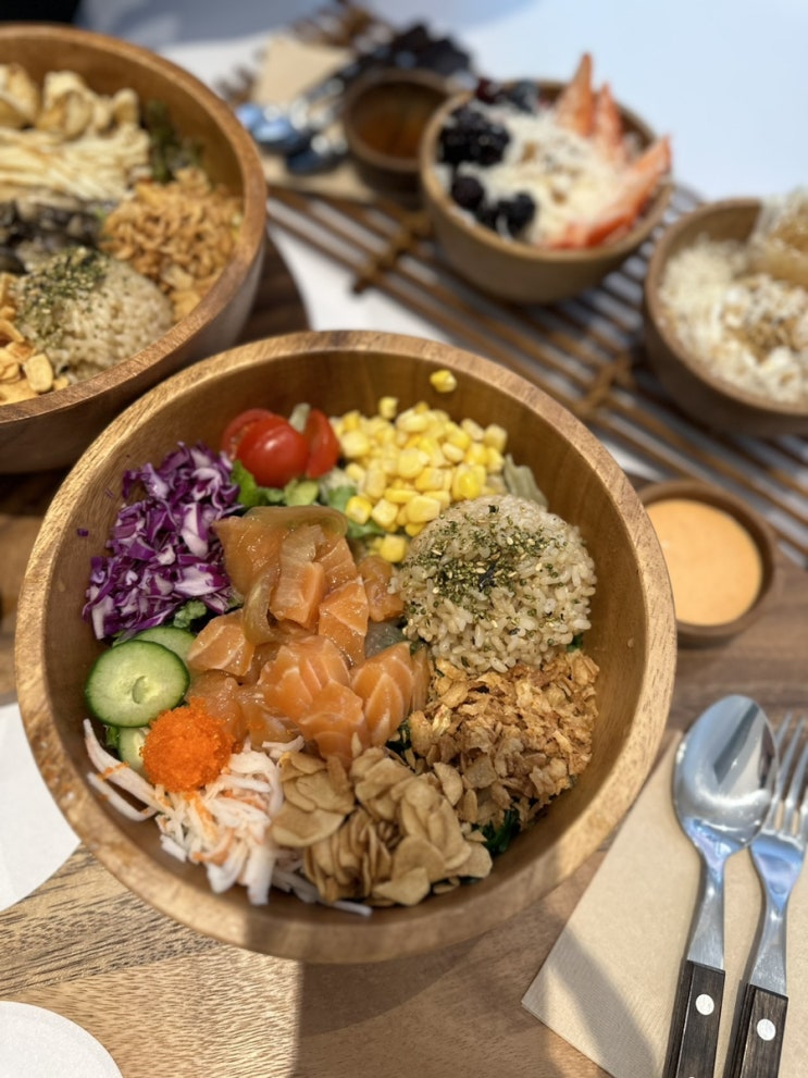  동백역 포케 맛집 풀오브어스 샐러드,그릭요거트,포케 존맛