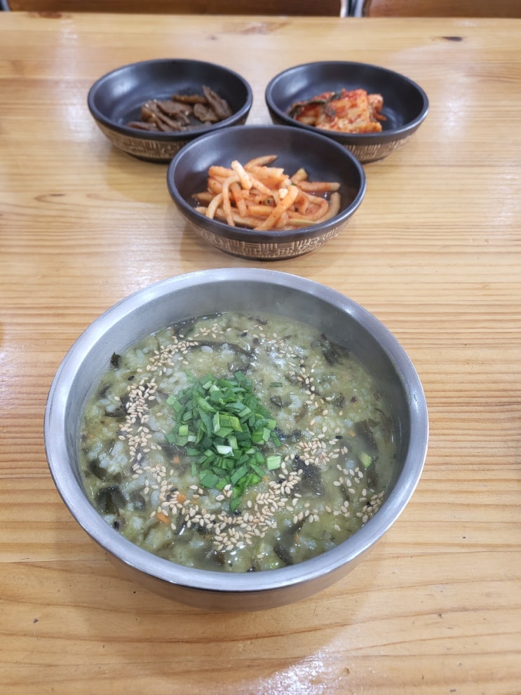  제주공항 근처 혼밥 맛집 보말명가 용연 보말칼국수집