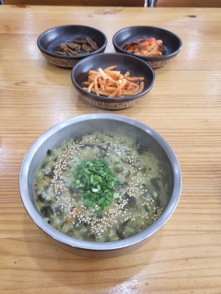 제주공항 근처 혼밥 맛집 보말명가 용연 보말칼국수집