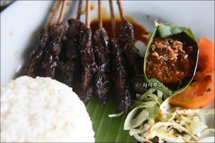  바둥 라이스테라스에 위치한 특별한 맛집 - The Rice Coffee & Grill