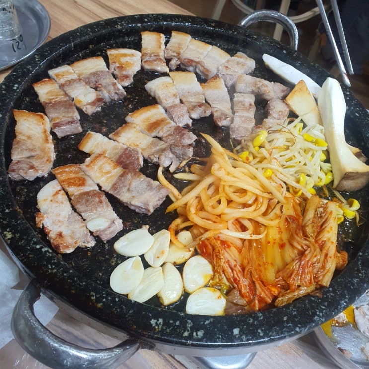 [대전/용문] 돌판에 구워먹는 생삼겹살 맛집 '동양돌구이'