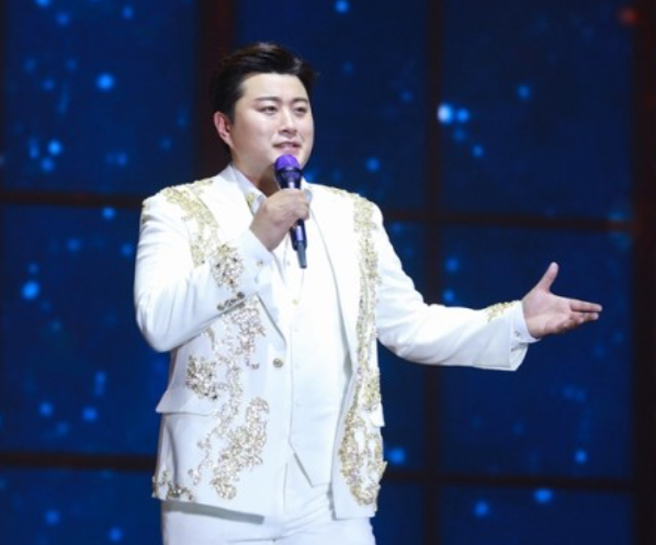 김호중, 첫 단독 클래식 콘서트 '트바로티' 개최…오늘(3일) 피케팅 예고 김호중, 첫 단독 클래식 콘서트 '트바로티' 개최…오늘(3일) 피케팅 예고