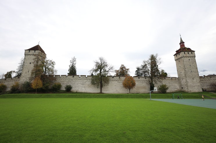 [스위스 루체른 : 무제크 성벽 (Museggmauer)] 중세시대의 흔적이 배어있는 곳