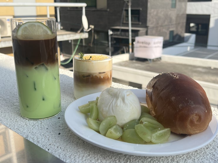 홍대 카페 아벨롭 베이커리도 맛나는 힙한 구옥 홍대 감성카페